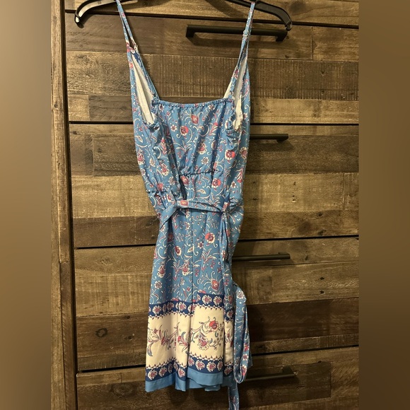 Blue Floral V-Neck Romper - Picture 4 of 5